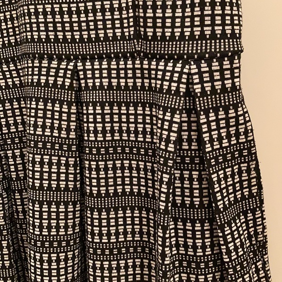 Banana Republic fit and flare dress. - Picture 4 of 9